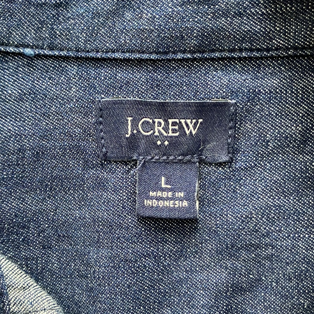 J. Crew Factory - Women’s Dark Wash Chambray Shirt - Large - Picture 2 of 4